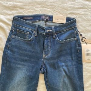 NWT NYDJ Slim cropped stretch denim 0P